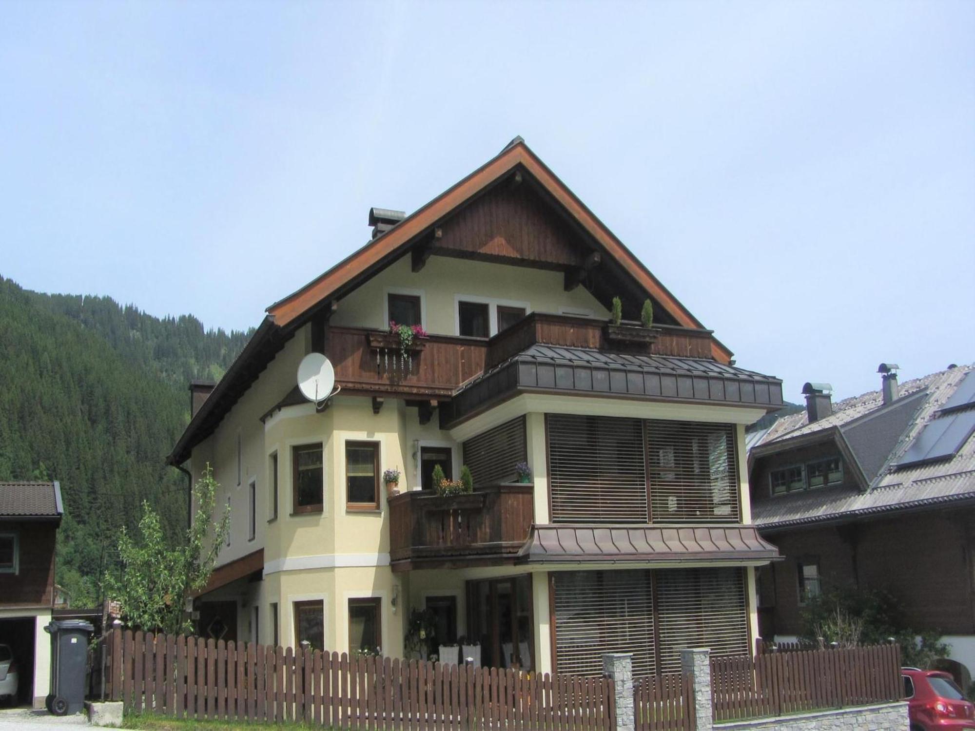 Ferienwohnung Flat In Krimml With A Balcony Exterior foto